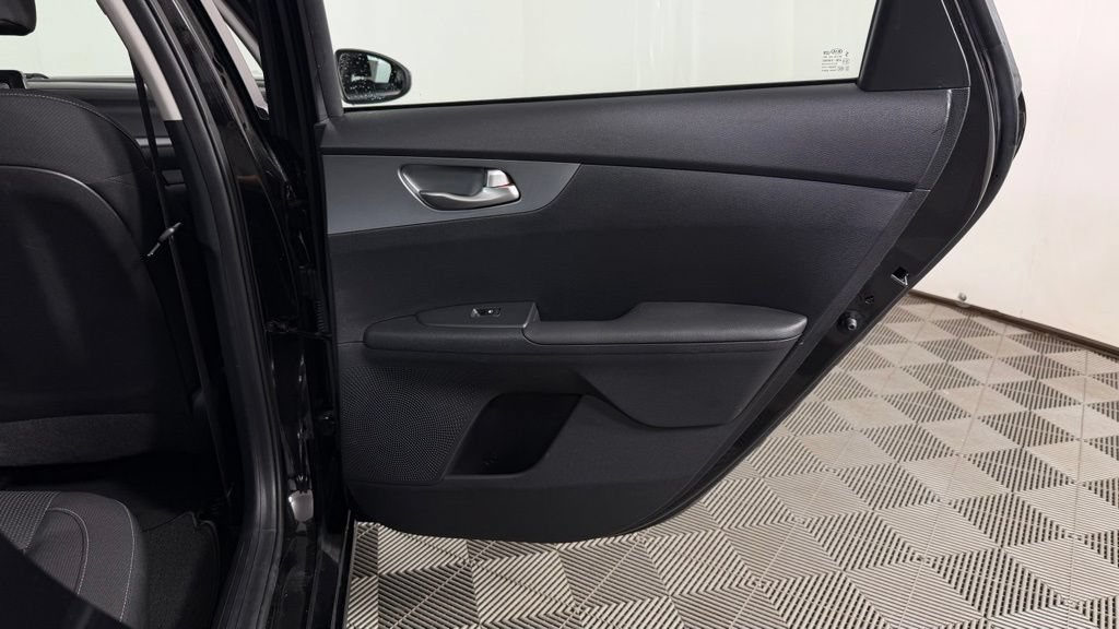 Used 2021 Kia Forte Sedan FWD image 26