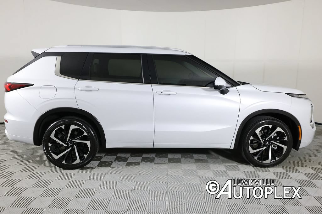 Used 2024 Mitsubishi Outlander SEL FWD image 4