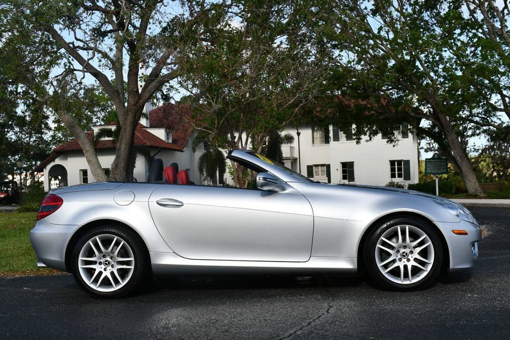Used 2009 Mercedes-Benz SLK 300 image 37
