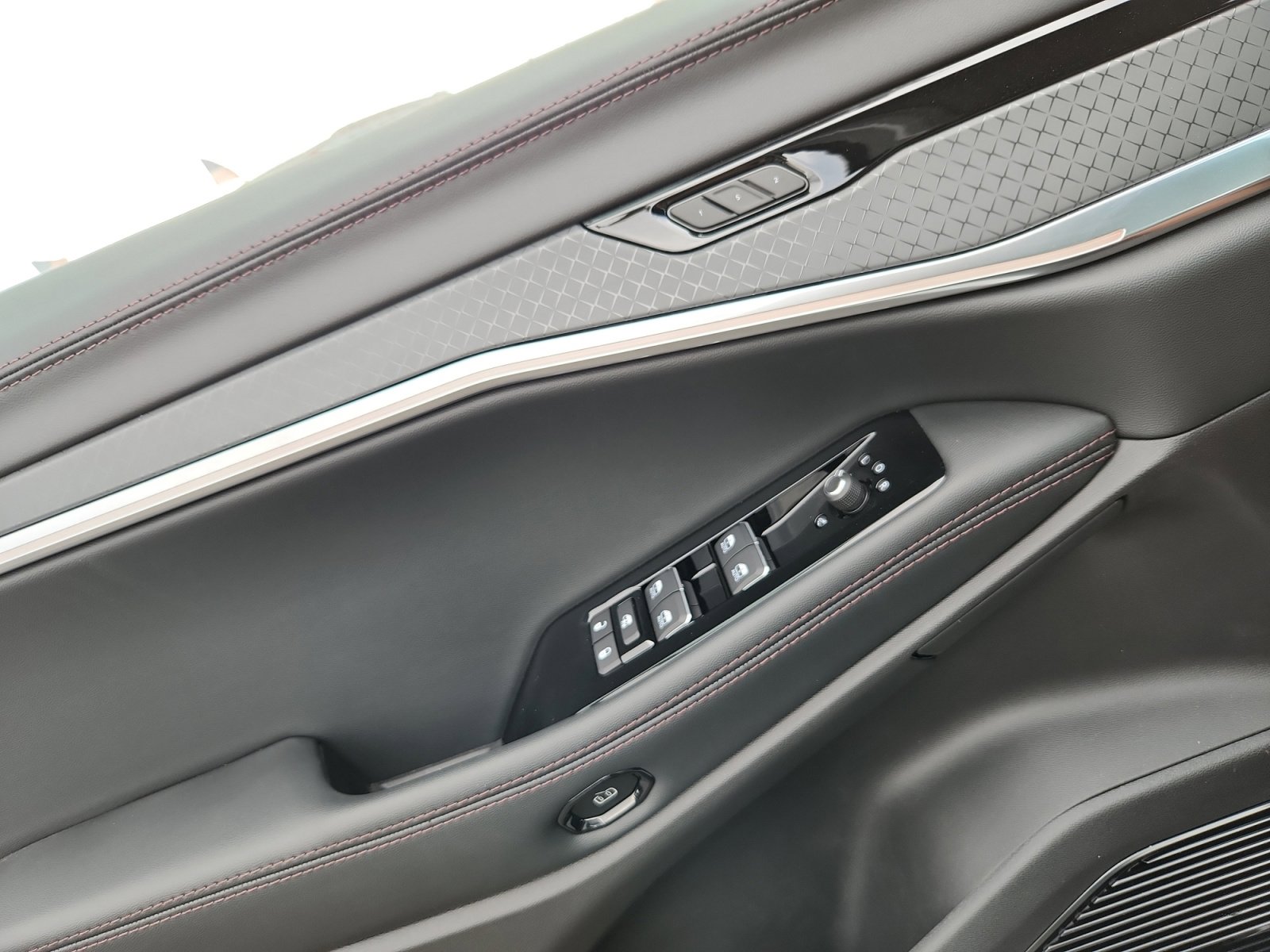 New 2025 Jeep Wagoneer S Limited image 16