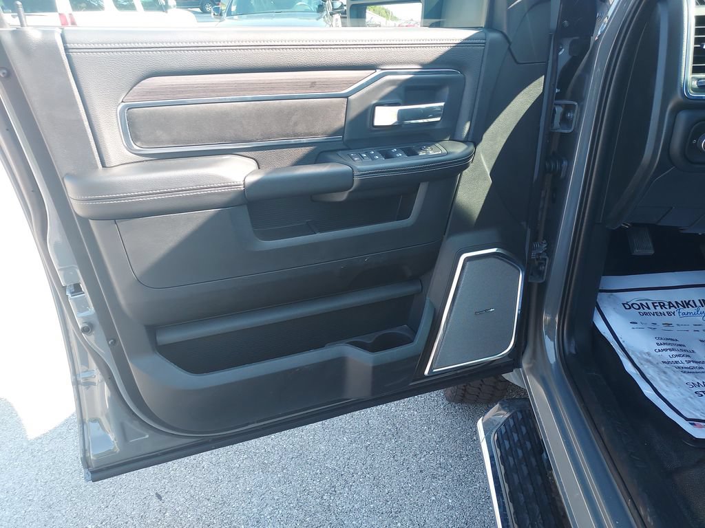 New 2026 RAM 5500 4x4 Crew Cab w/ Laramie Trim Package image 12