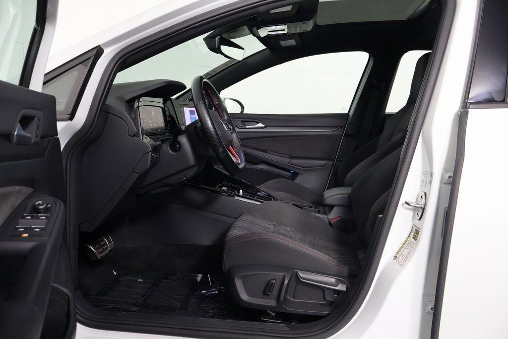 Used 2023 Volkswagen GTI SE image 10