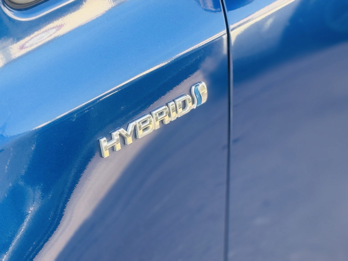 Used 2014 Toyota Prius V Two image 15