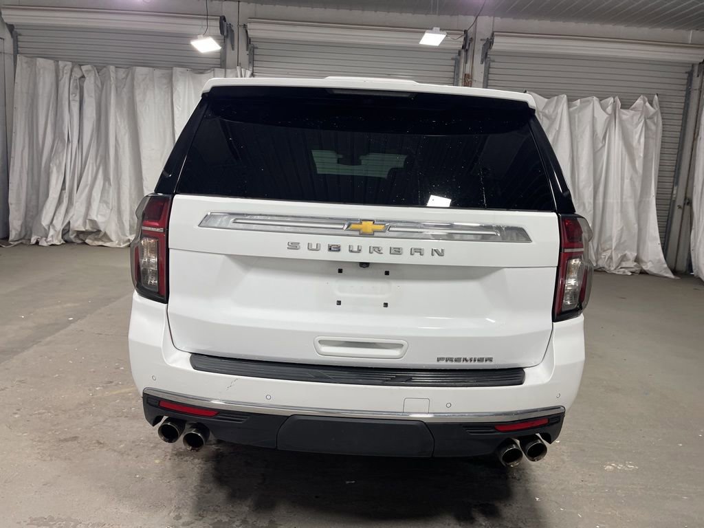 Used 2024 Chevrolet Suburban Premier image 6