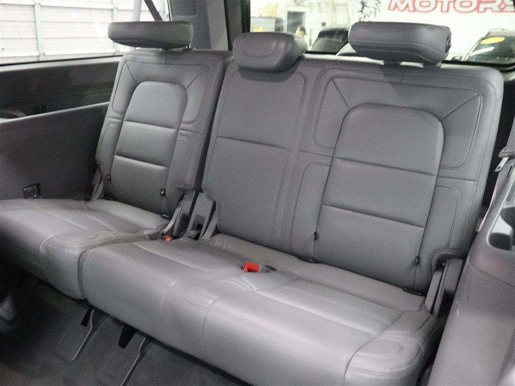 Used 2020 Lincoln Navigator L Reserve w/ Luxury Package image 13