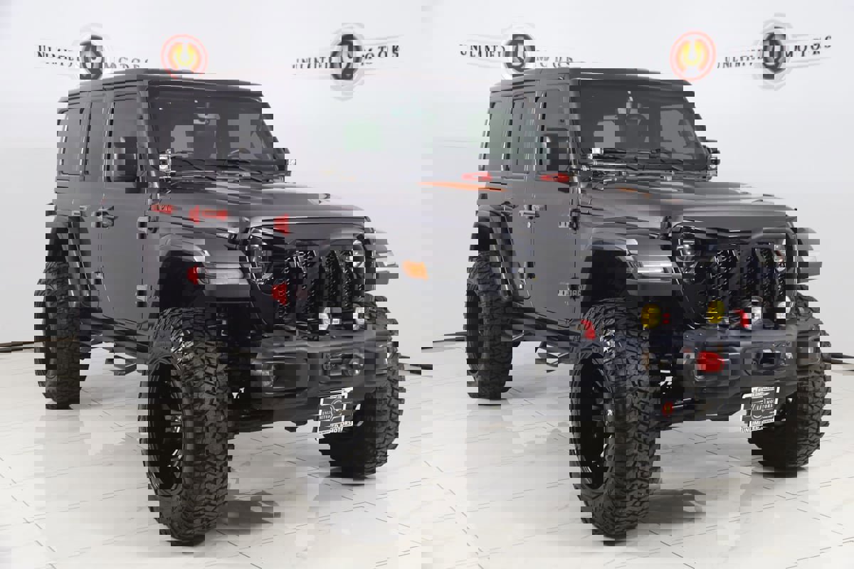 Used 2018 Jeep Wrangler Unlimited Rubicon w/ Dual Top Group AWD/4WD image 23