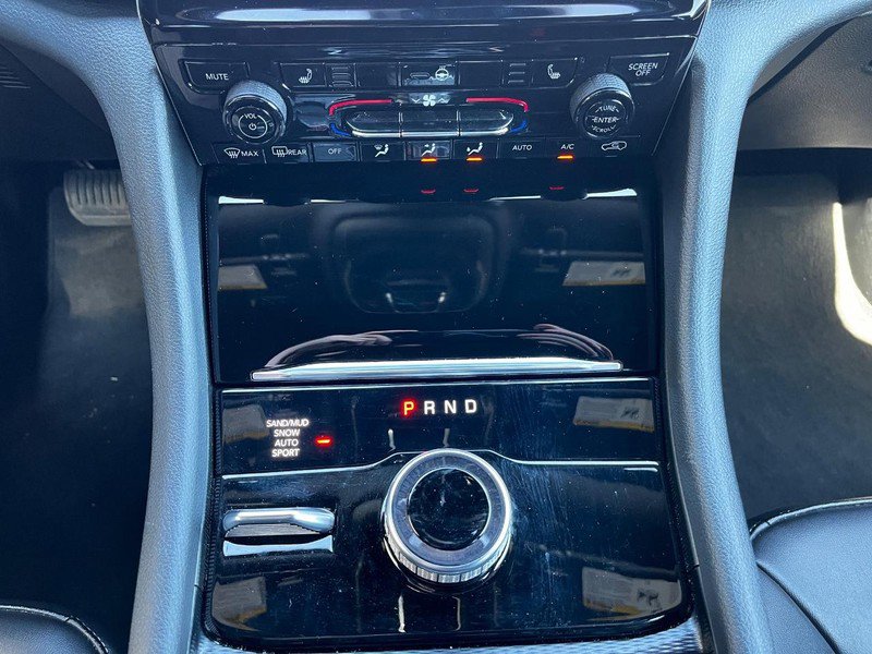 Used 2024 Jeep Grand Cherokee Limited image 13