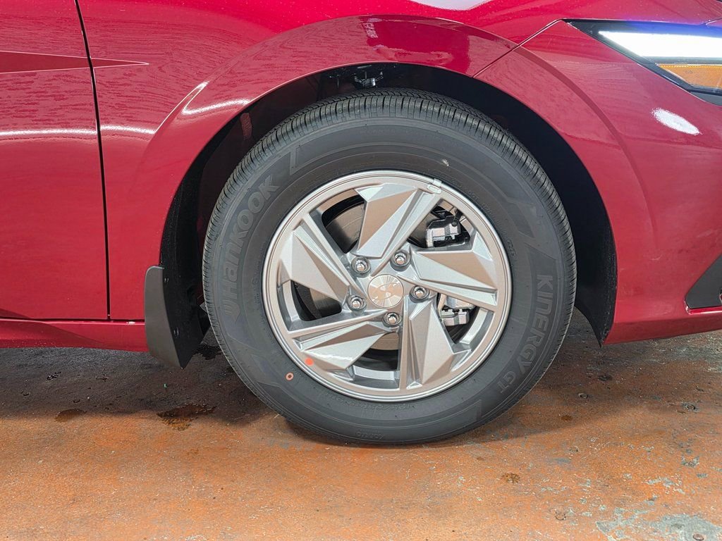 New 2026 Hyundai Elantra SE image 8