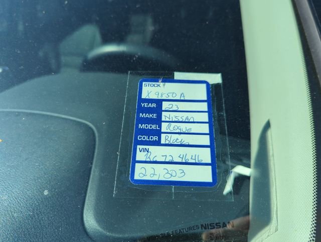 Certified 2024 Nissan Rogue SL image 6