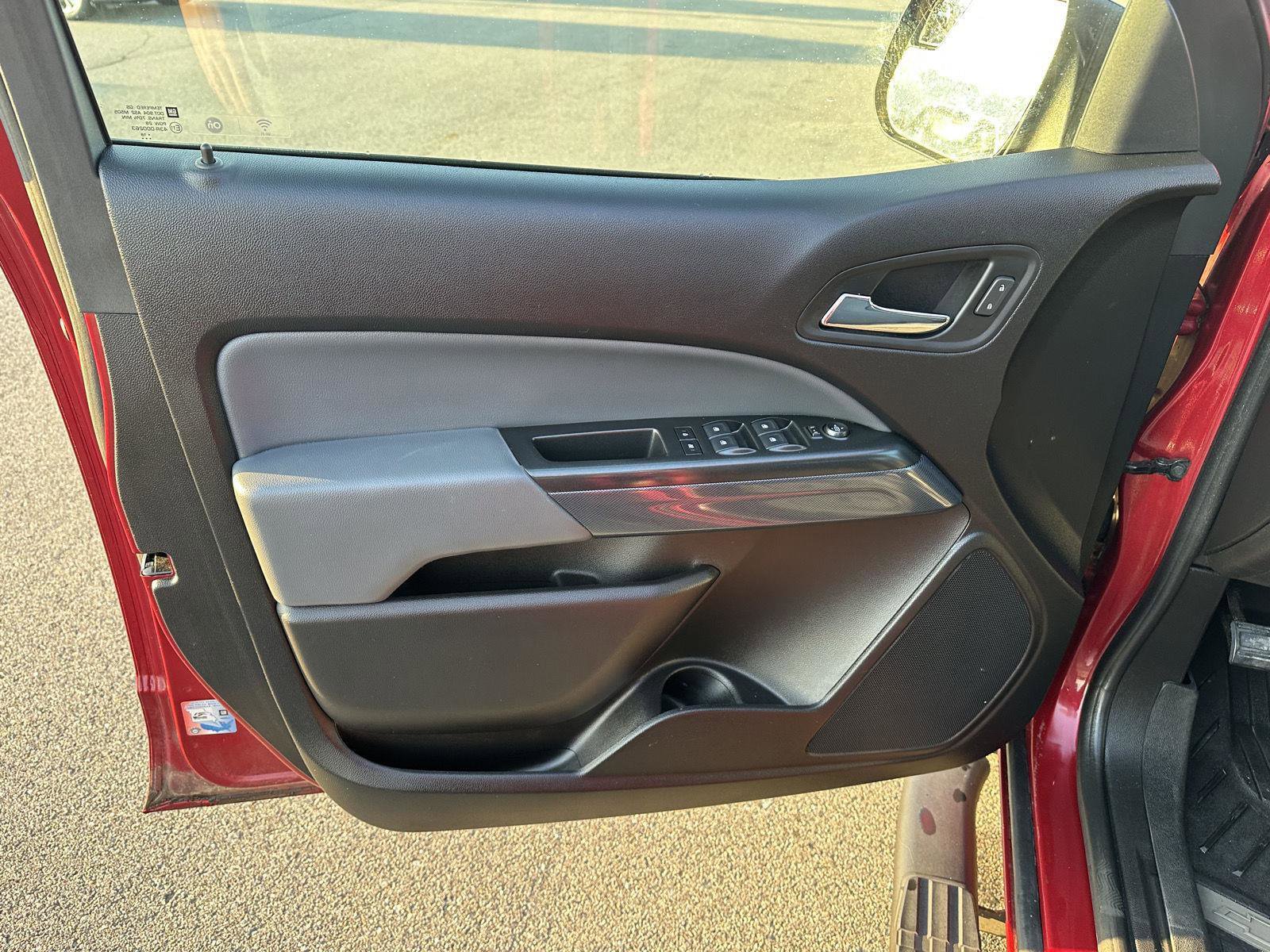 Used 2018 Chevrolet Colorado Z71 image 15