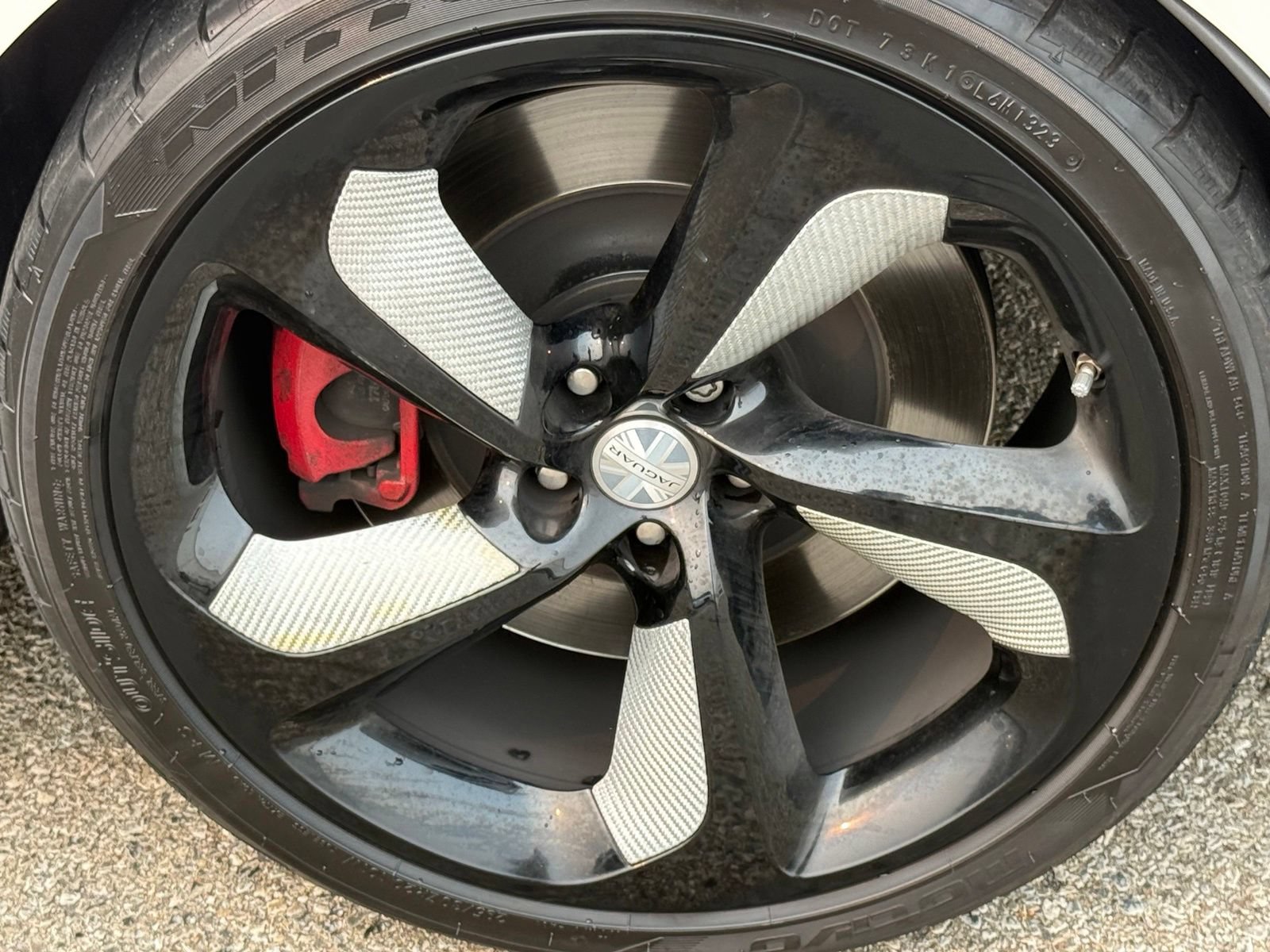 Used 2016 Jaguar F-TYPE R AWD/4WD image 39