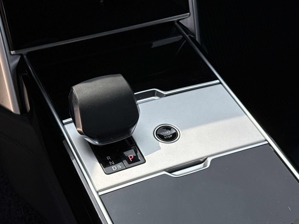 Used 2024 Land Rover Range Rover Autobiography AWD/4WD image 36