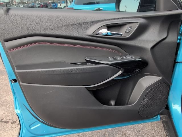 New 2026 Chevrolet Trax RS w/ Sunroof Package FWD image 13