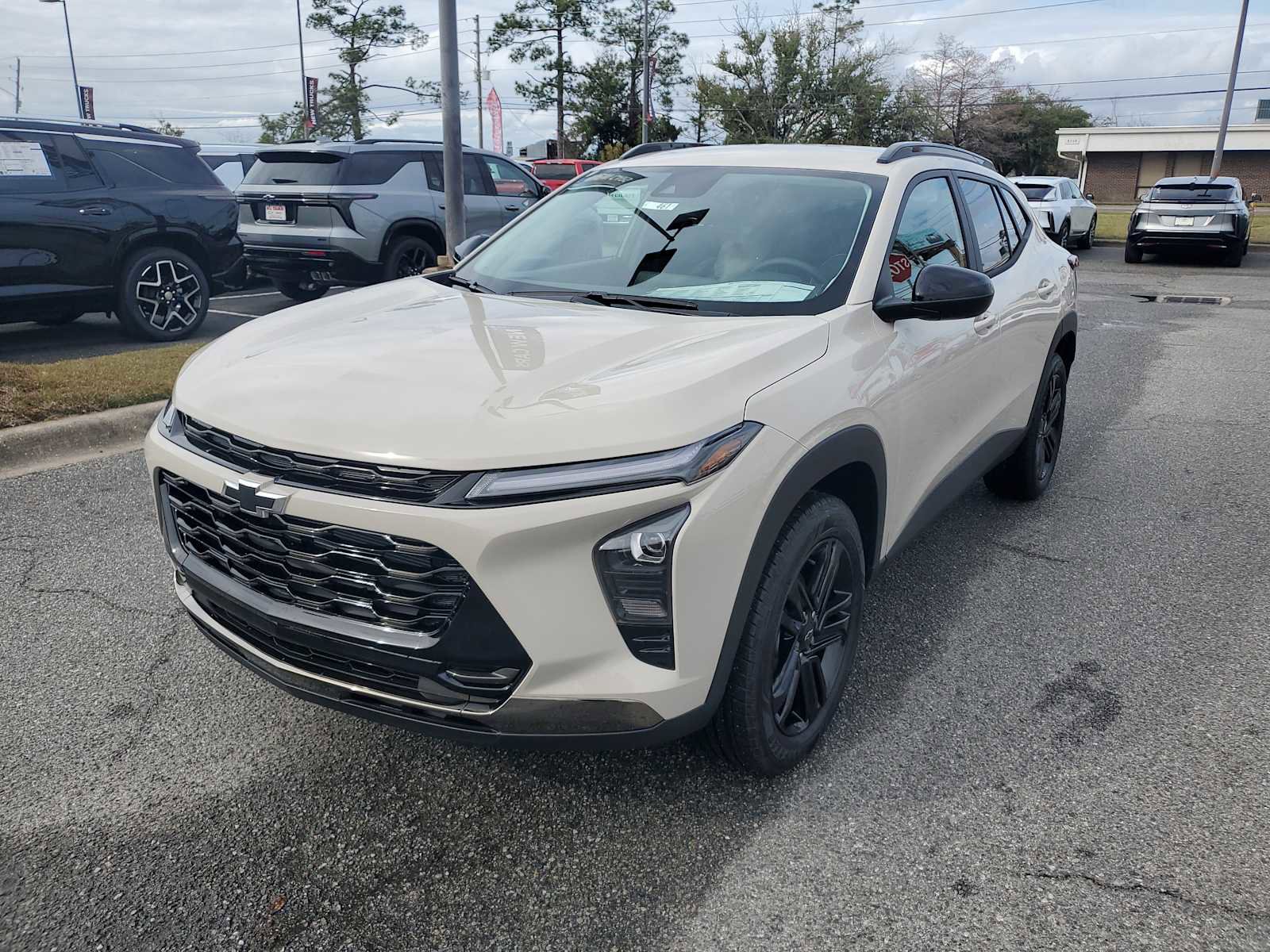 New 2026 Chevrolet Trax ACTIV w/ Driver Confidence Package image 1