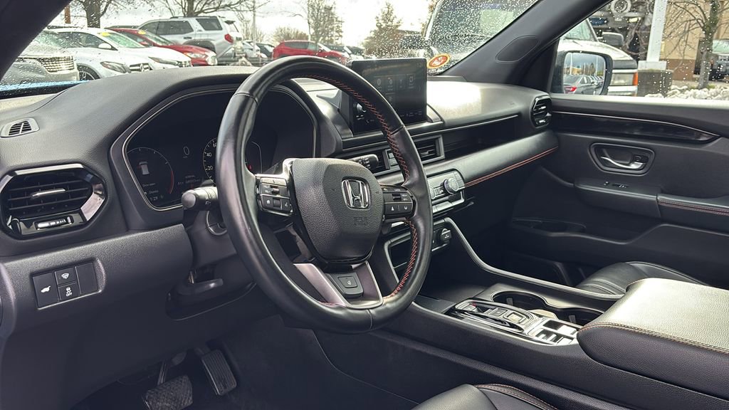 Certified 2024 Honda Pilot TrailSport image 26