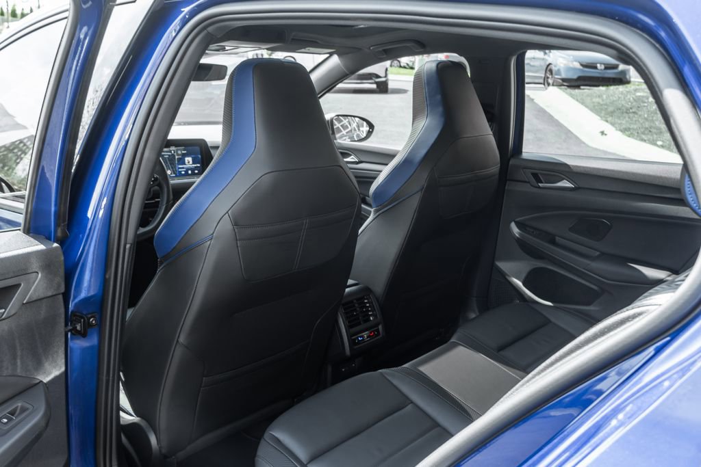 Used 2024 Volkswagen Golf R AWD/4WD image 27