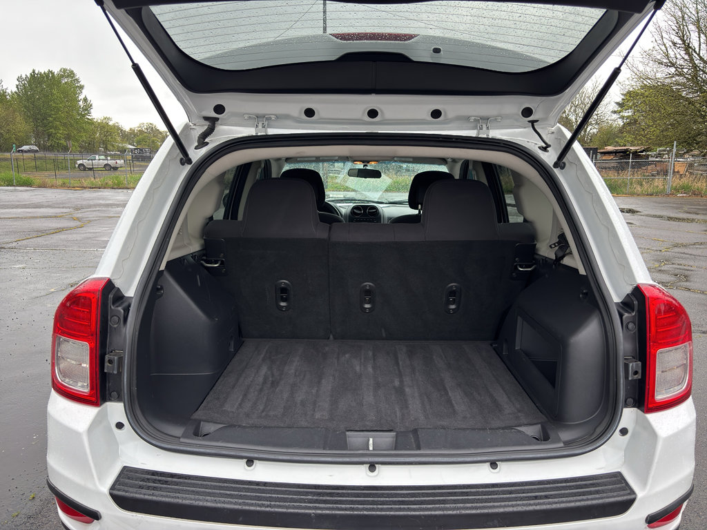 Used 2012 Jeep Compass Sport image 9