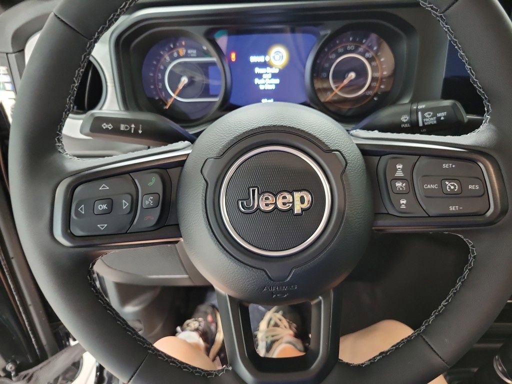 New 2025 Jeep Gladiator Sport AWD/4WD image 10