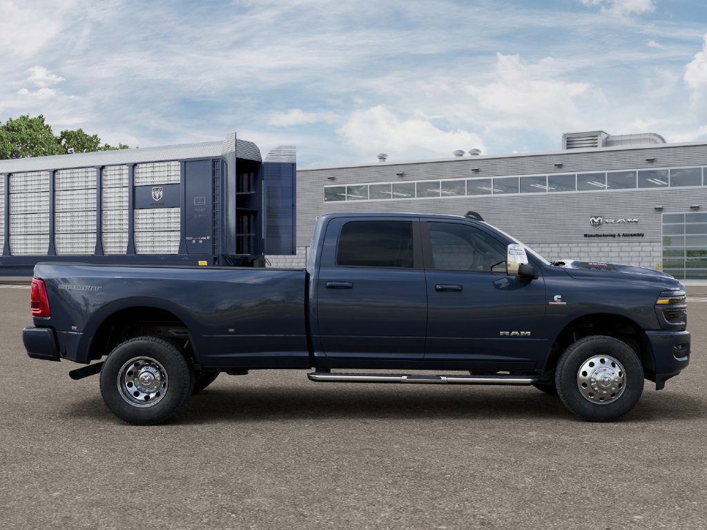 New 2027 RAM 3500 Laramie AWD/4WD image 21