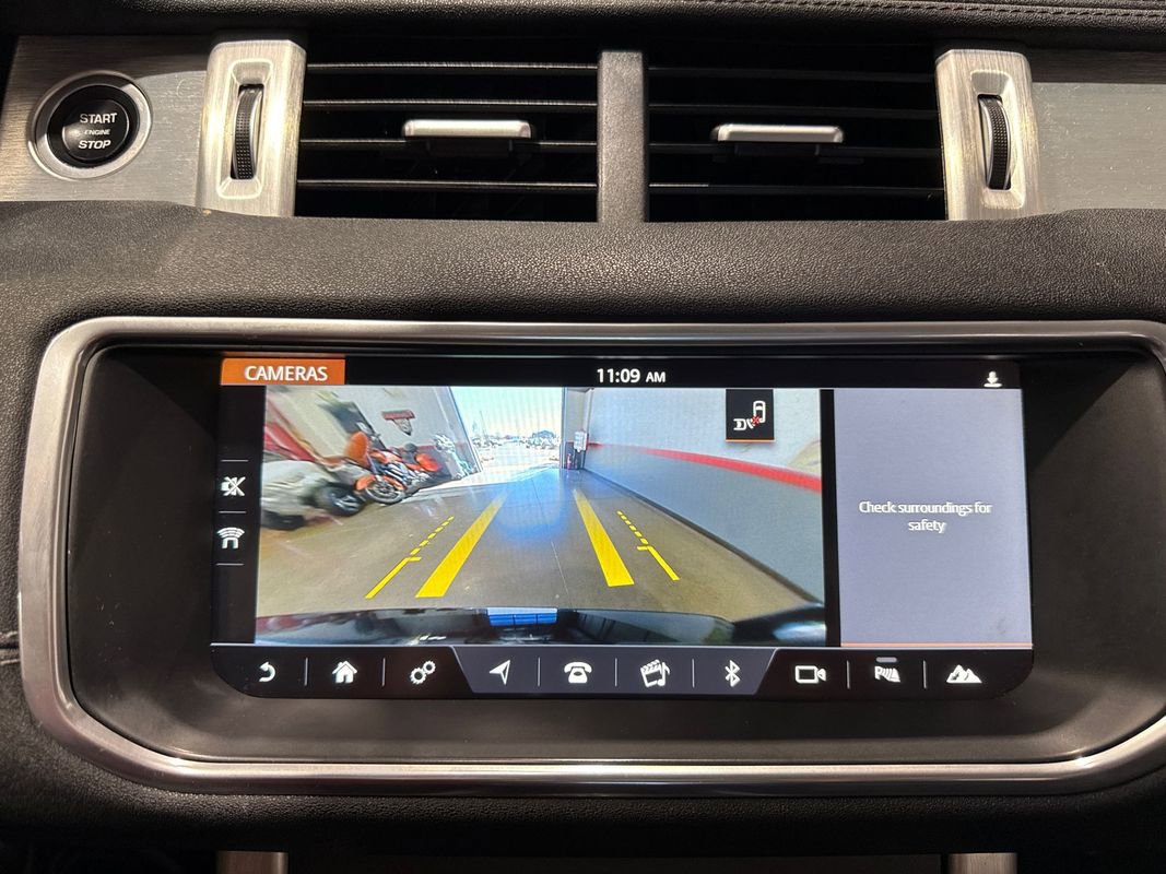 Used 2017 Land Rover Range Rover Evoque SE Premium image 97