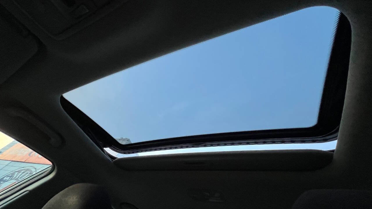 Used 2012 Kia Forte SX image 22