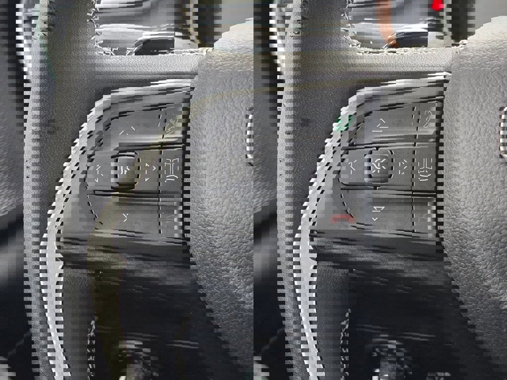 Used 2023 Jeep Grand Cherokee Altitude image 20