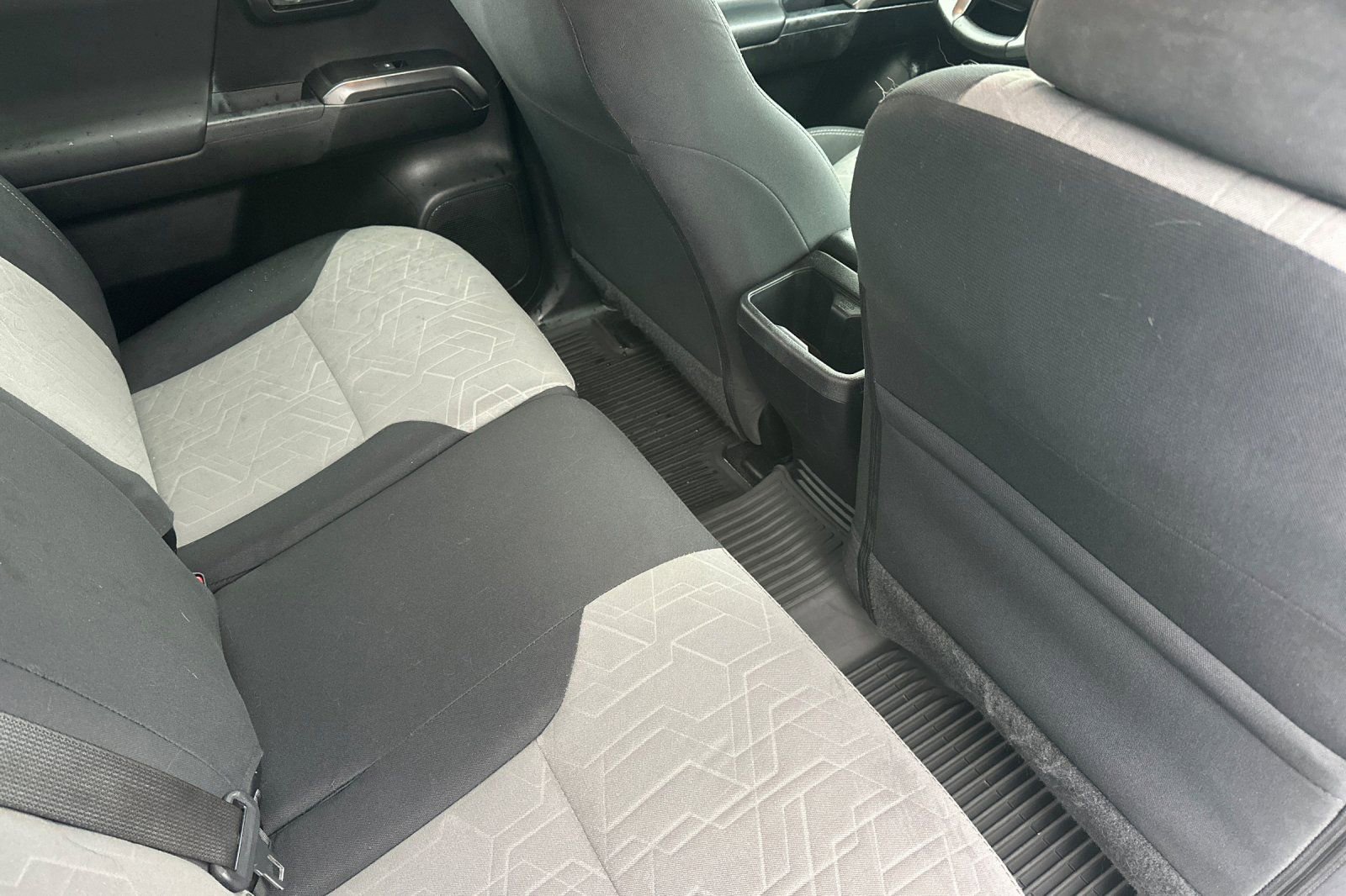 Used 2021 Toyota Tacoma TRD Off-Road w/ Technology Package image 16