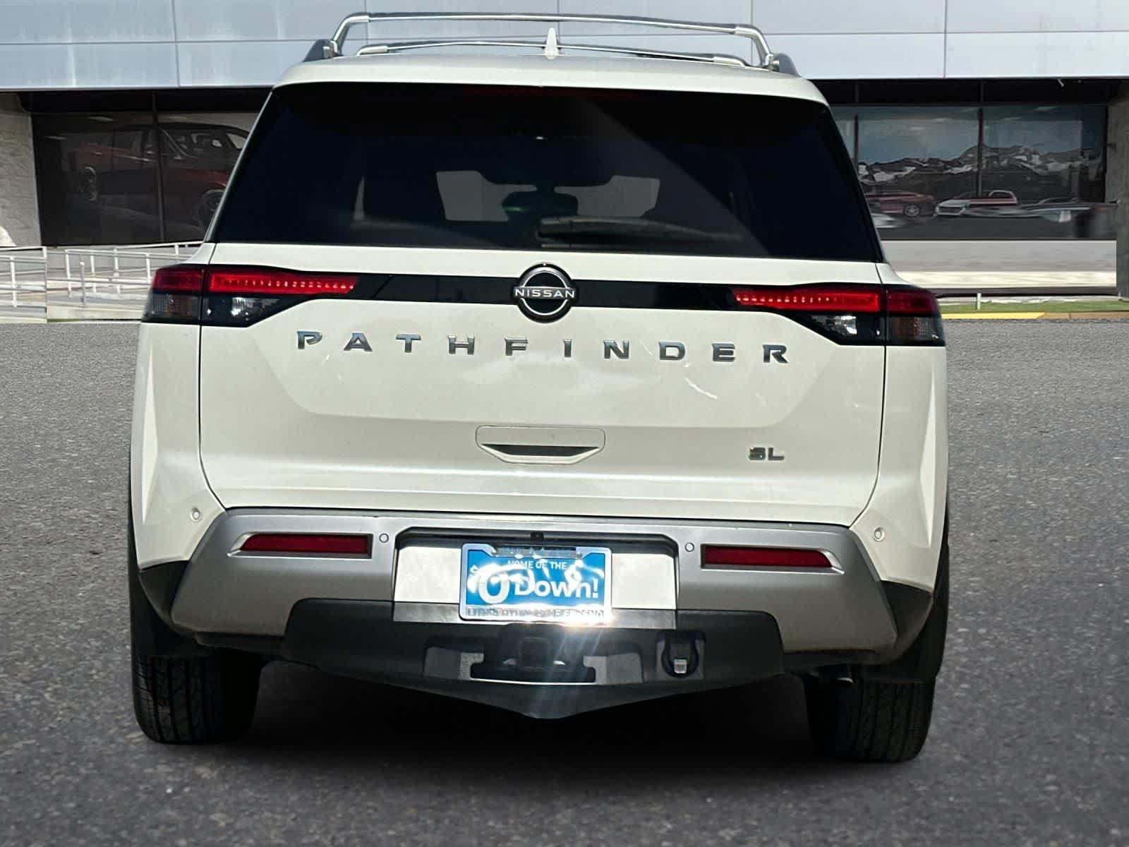 Used 2022 Nissan Pathfinder SL w/ SL Premium Package FWD image 8