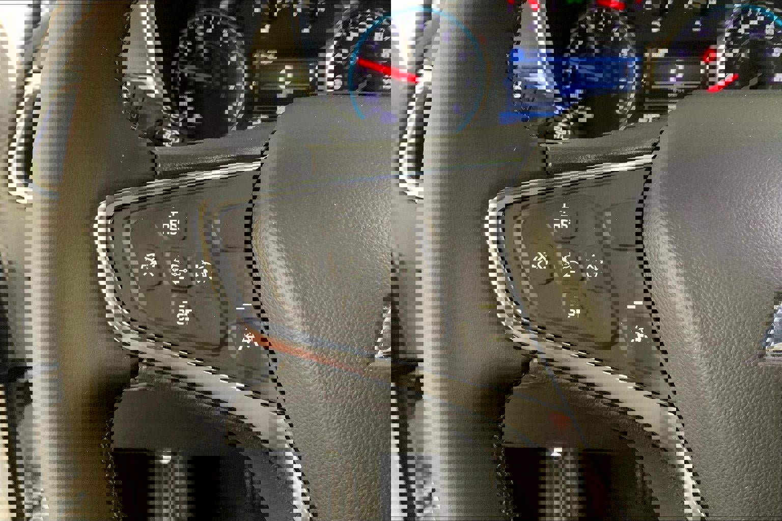 Used 2024 Chevrolet Equinox LT image 18