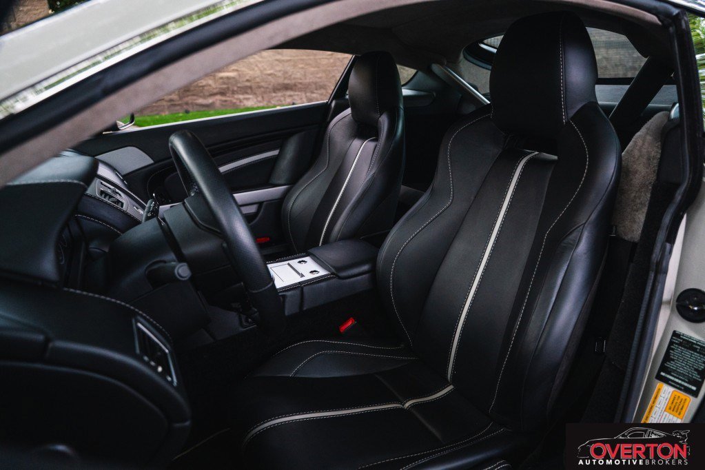 Used 2017 Aston Martin V12 Vantage S image 34
