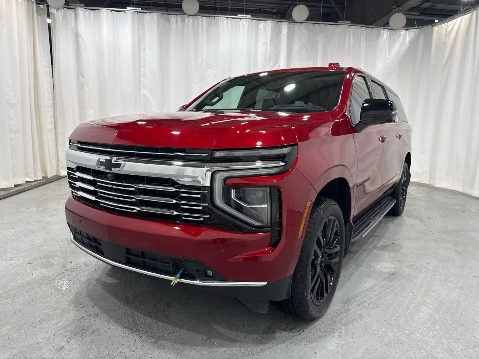 Certified 2025 Chevrolet Suburban Premier AWD/4WD image 1
