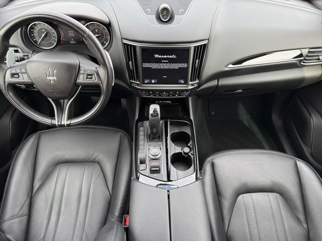 Certified 2023 Maserati Levante GT AWD/4WD image 24