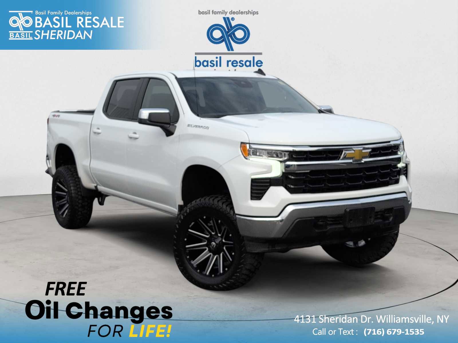 Used 2025 Chevrolet Silverado 1500 LT image 1