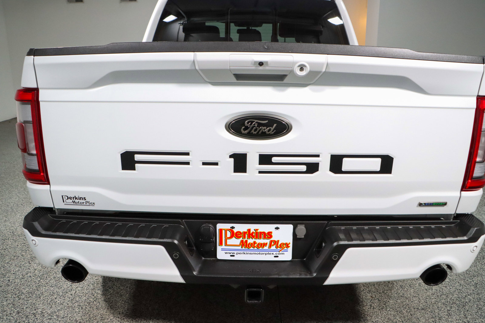 Used 2023 Ford F150 Lariat w/ Equipment Group 502A High AWD/4WD image 9