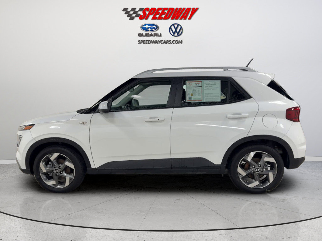 Used 2025 Hyundai Venue SEL FWD image 10