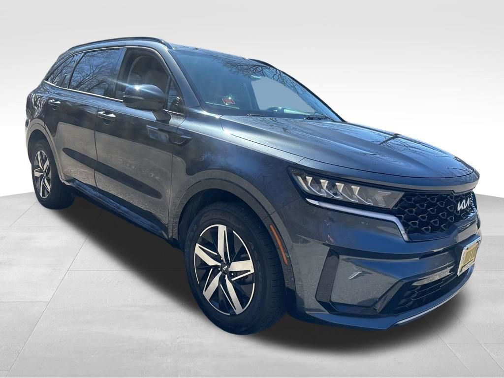 Used 2022 Kia Sorento S image 4