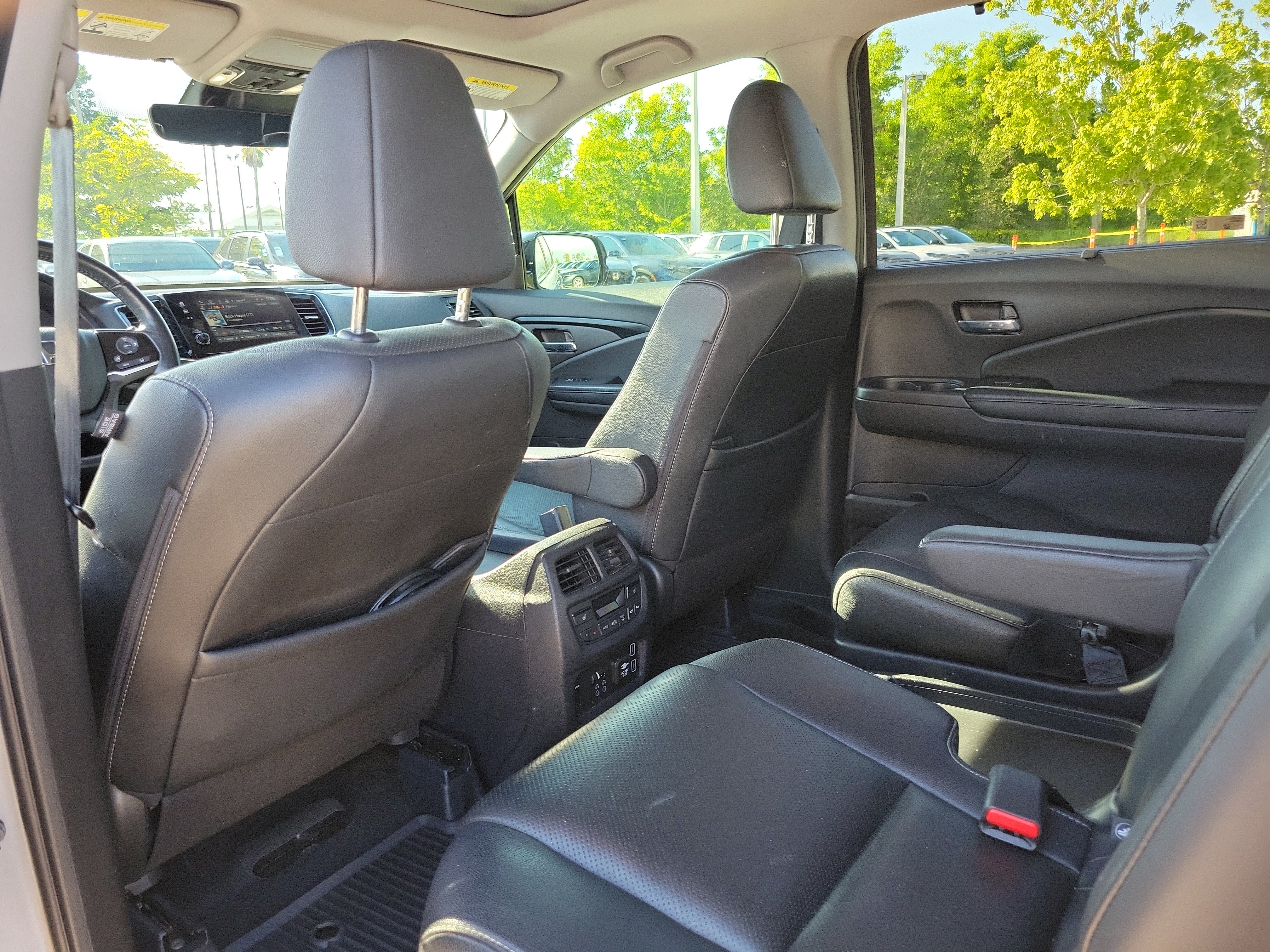 Used 2020 Honda Pilot Elite image 14