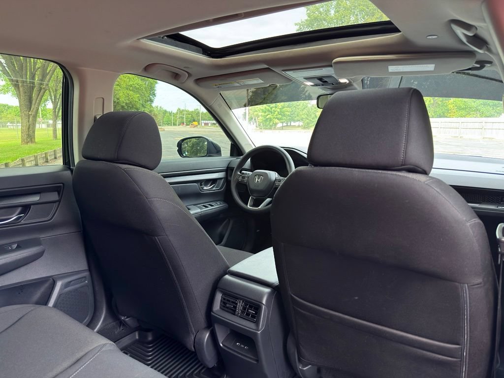 Used 2025 Honda CR-V EX image 30