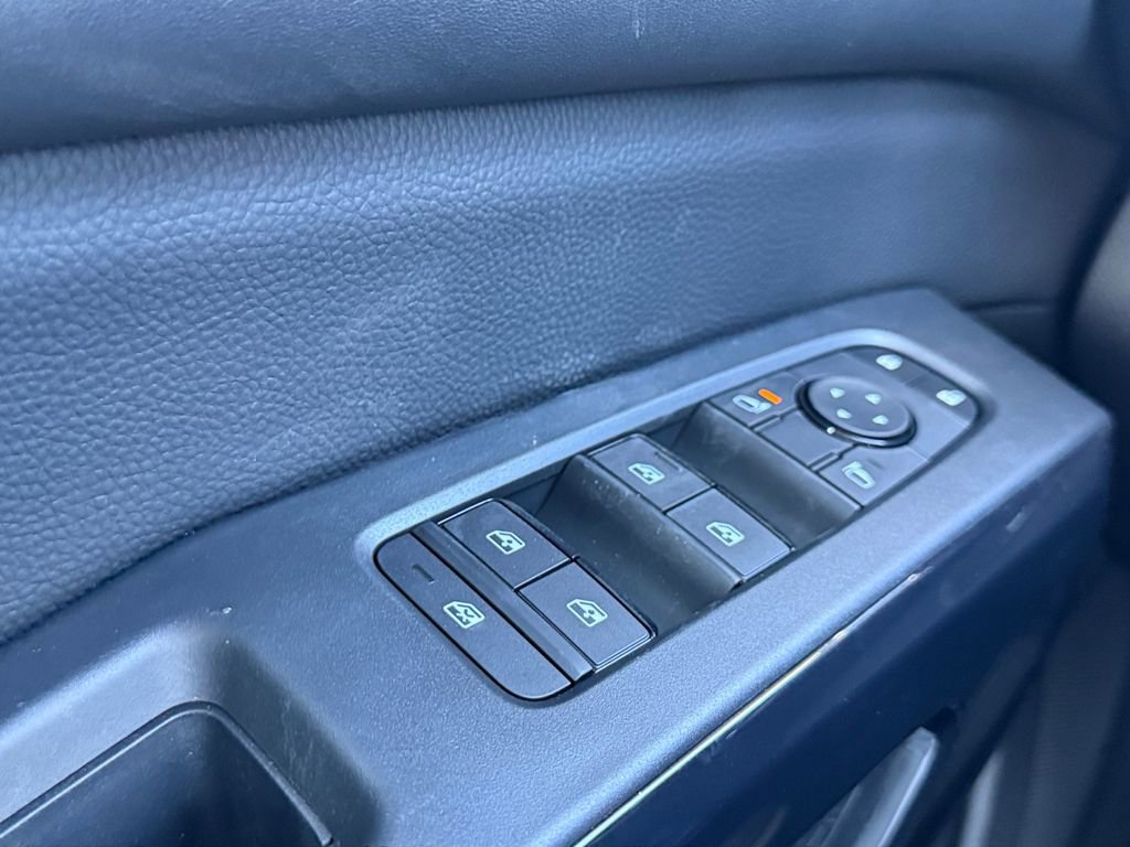 New 2026 Nissan Pathfinder SV image 28