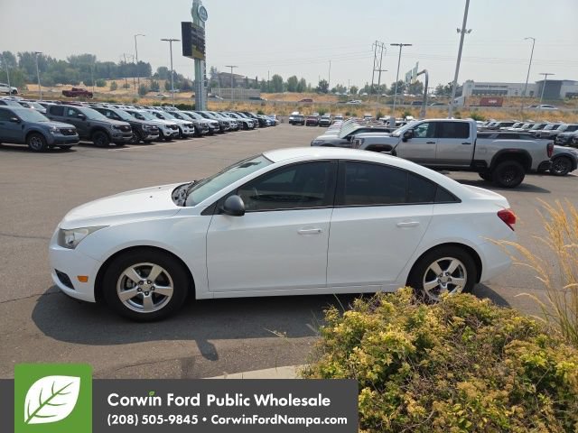 Used 2014 Chevrolet Cruze LS FWD image 10