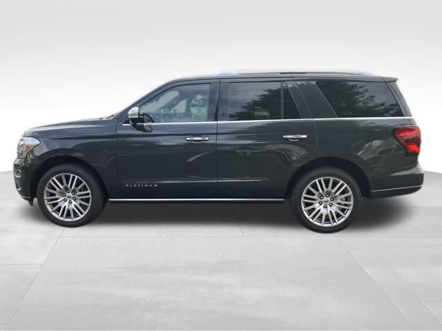 Used 2022 Ford Expedition Platinum AWD/4WD image 9