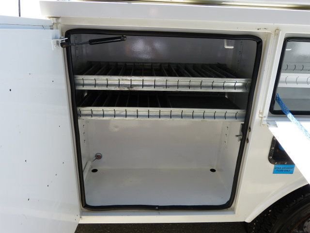 Used 2016 Ford F550 4x4 Regular Cab Super Duty image 15