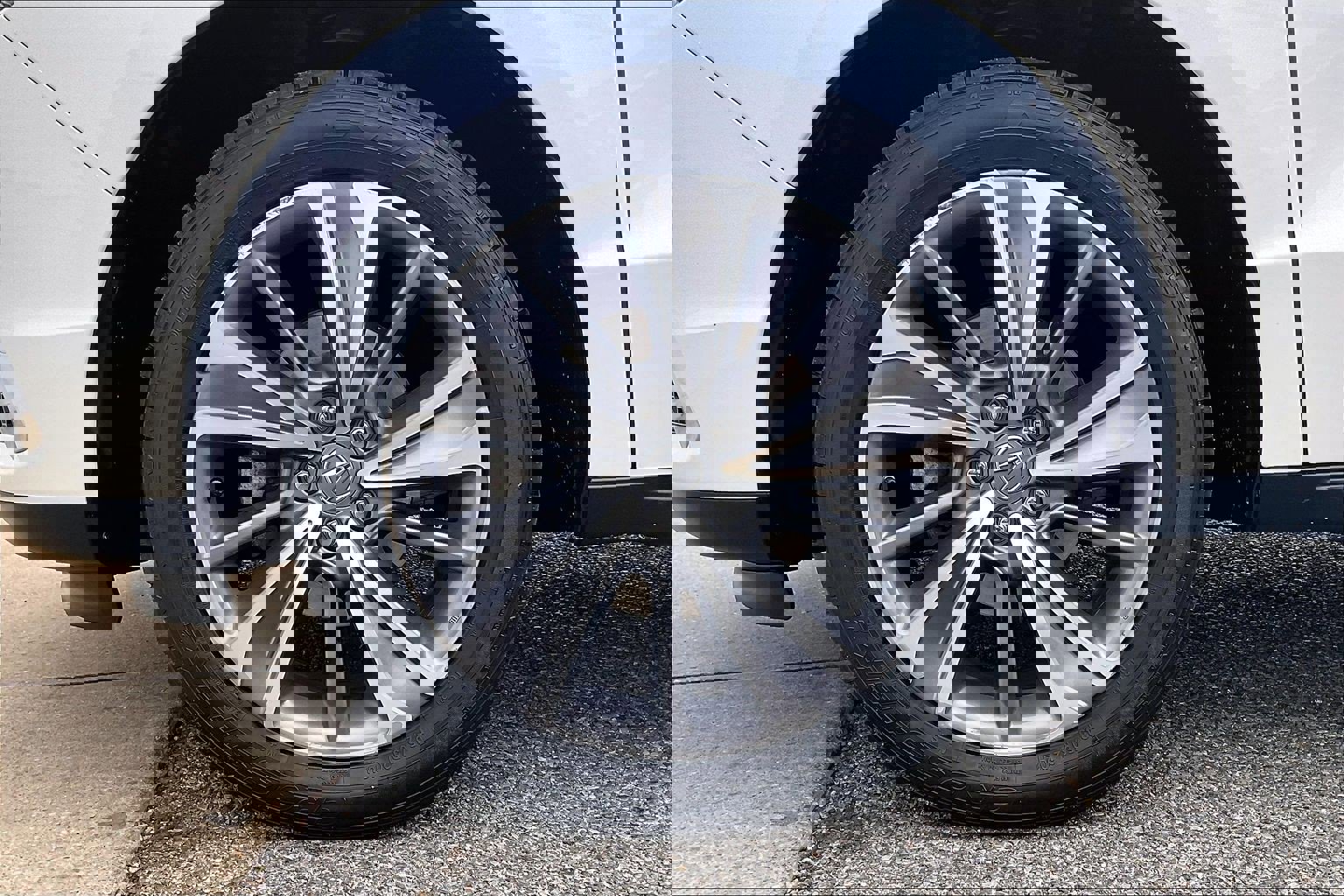 Used 2018 Acura MDX SH-AWD w/ Technology Package image 11