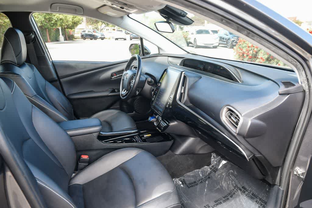 Used 2020 Toyota Prius Prime XLE FWD image 15
