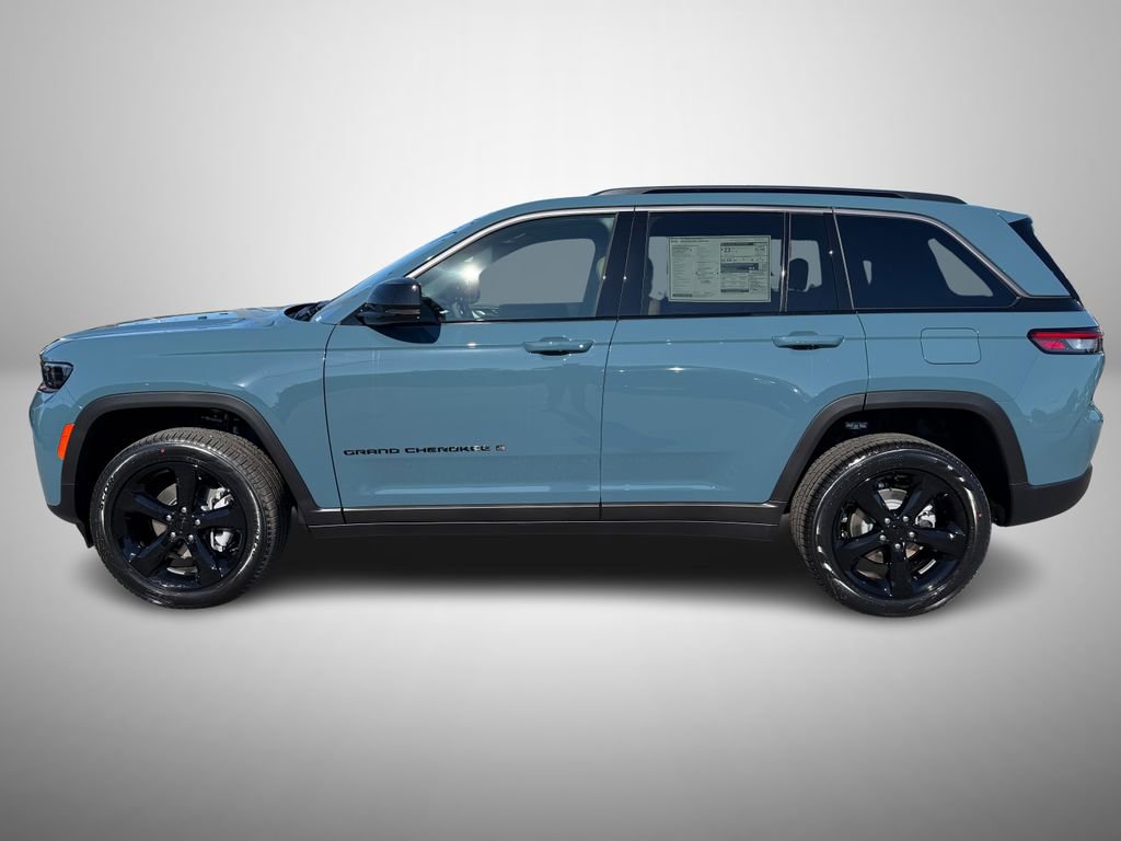 New 2026 Jeep Grand Cherokee Limited RWD image 5
