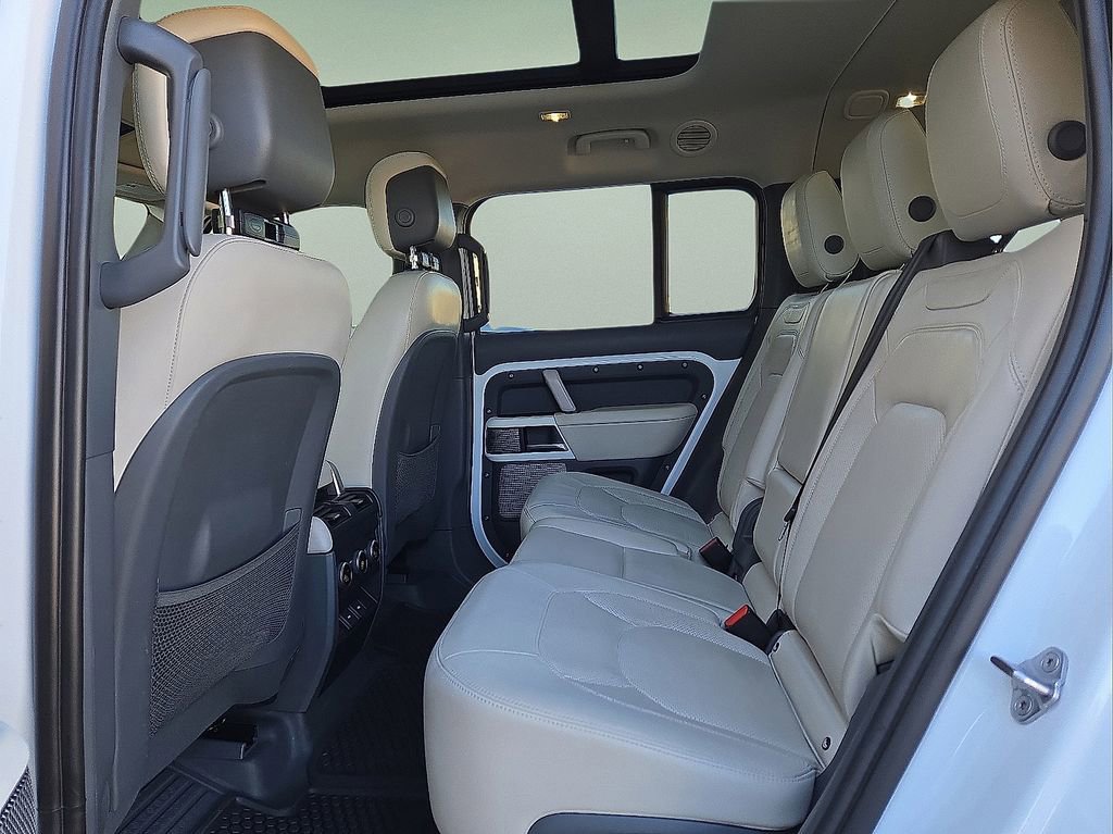 Used 2023 Land Rover Defender 130 First Edition image 15