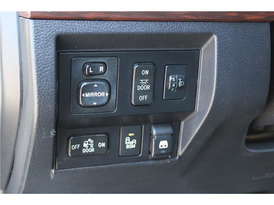 Used 2017 Toyota Tundra Limited w/ Limited Premium Package image 15