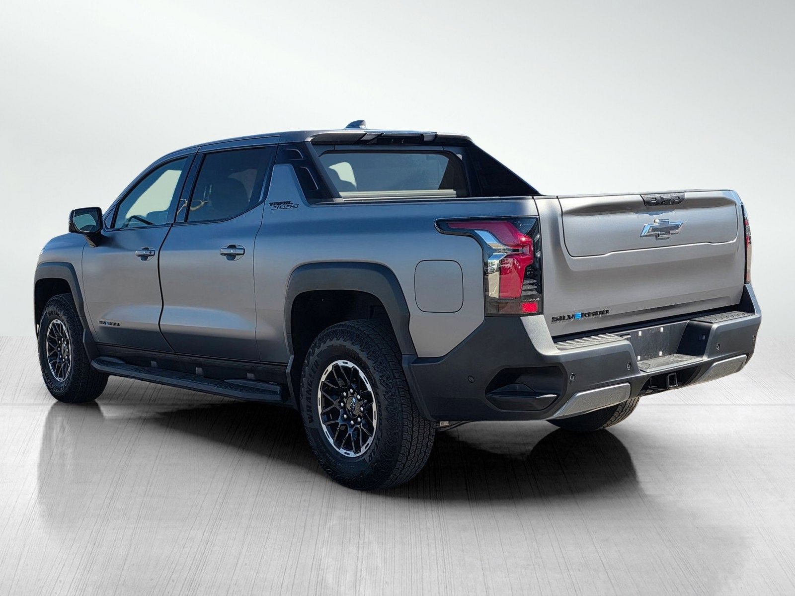 New 2026 Chevrolet Silverado EV Trail Boss image 5