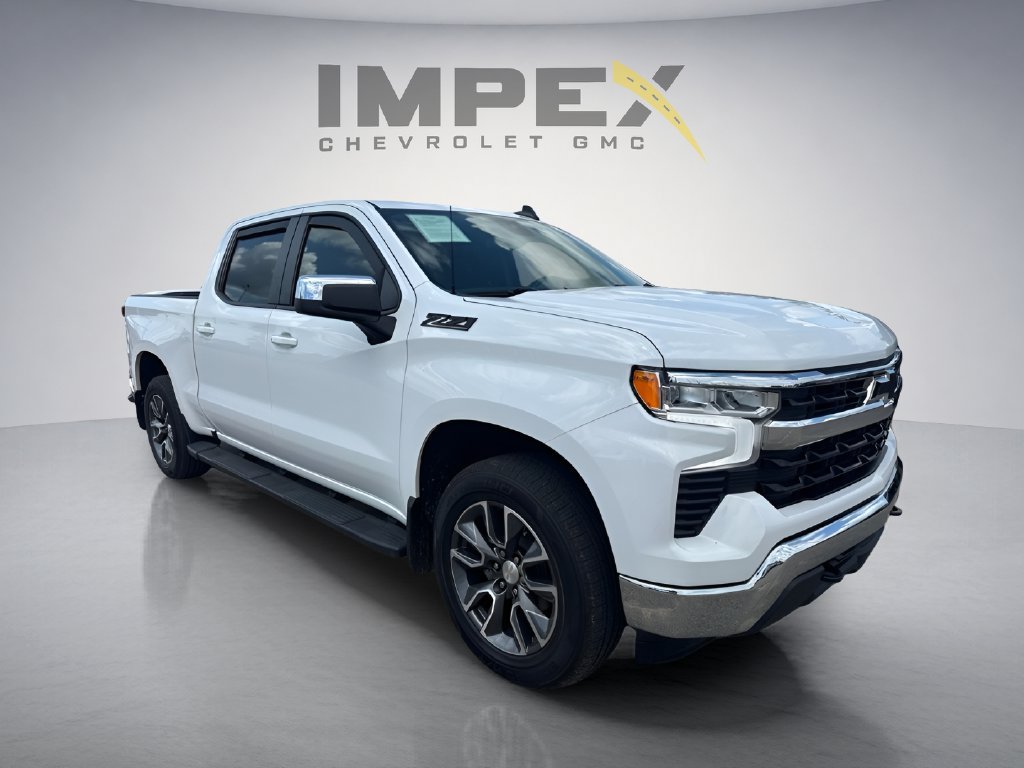 Used 2024 Chevrolet Silverado 1500 LT AWD/4WD image 18