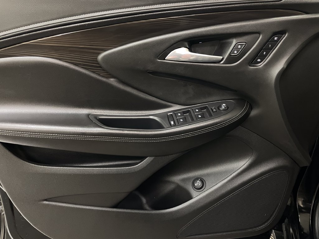 Certified 2020 Buick Envision Essence AWD/4WD image 26